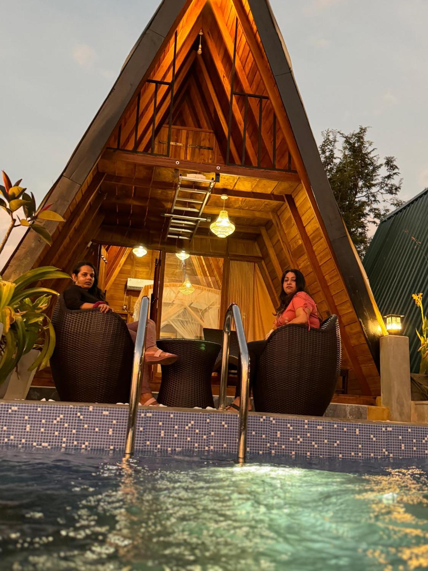 הבאראנה Sundown Lake Hotel & Spa מראה חיצוני תמונה