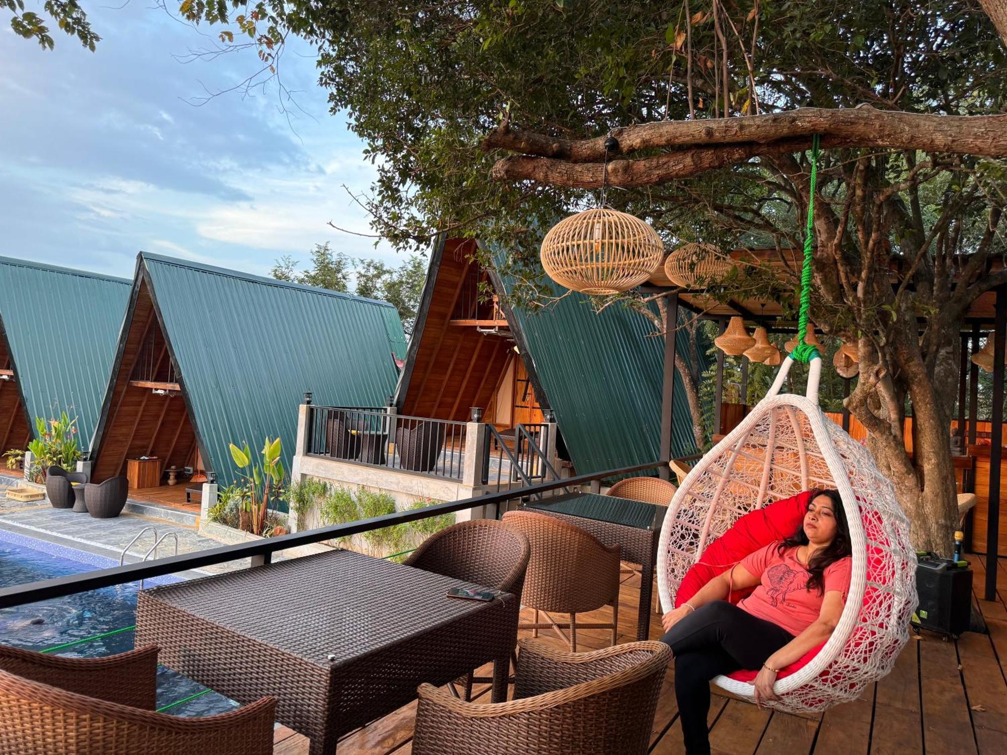 הבאראנה Sundown Lake Hotel & Spa מראה חיצוני תמונה